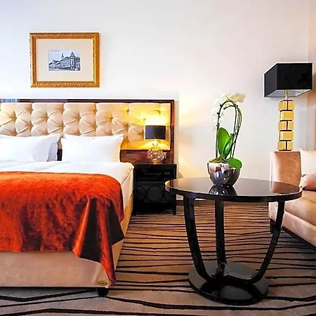 Boutique Slavia Hotel 3*